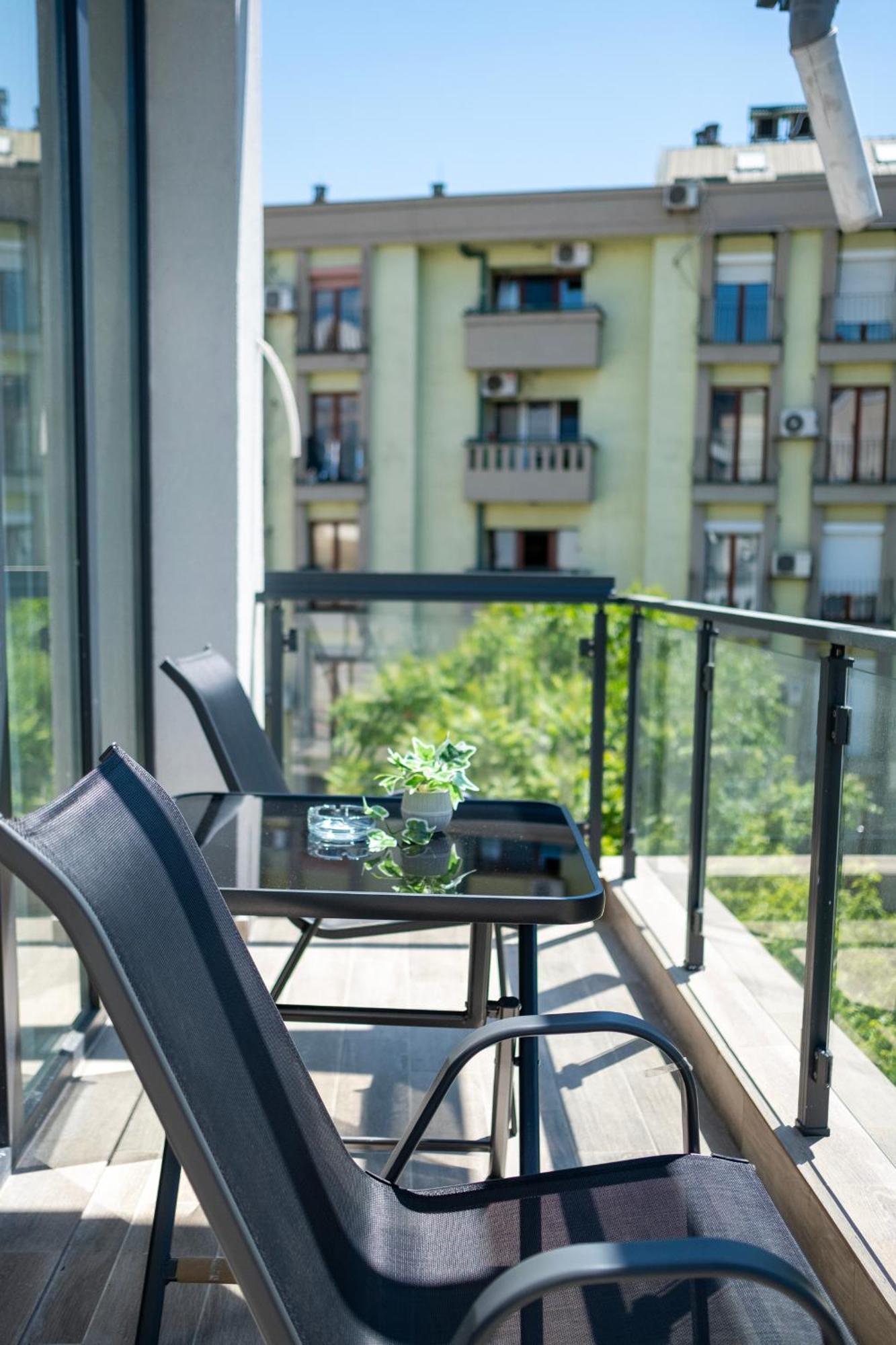 Home Art Apartments Skopje Eksteriør bilde